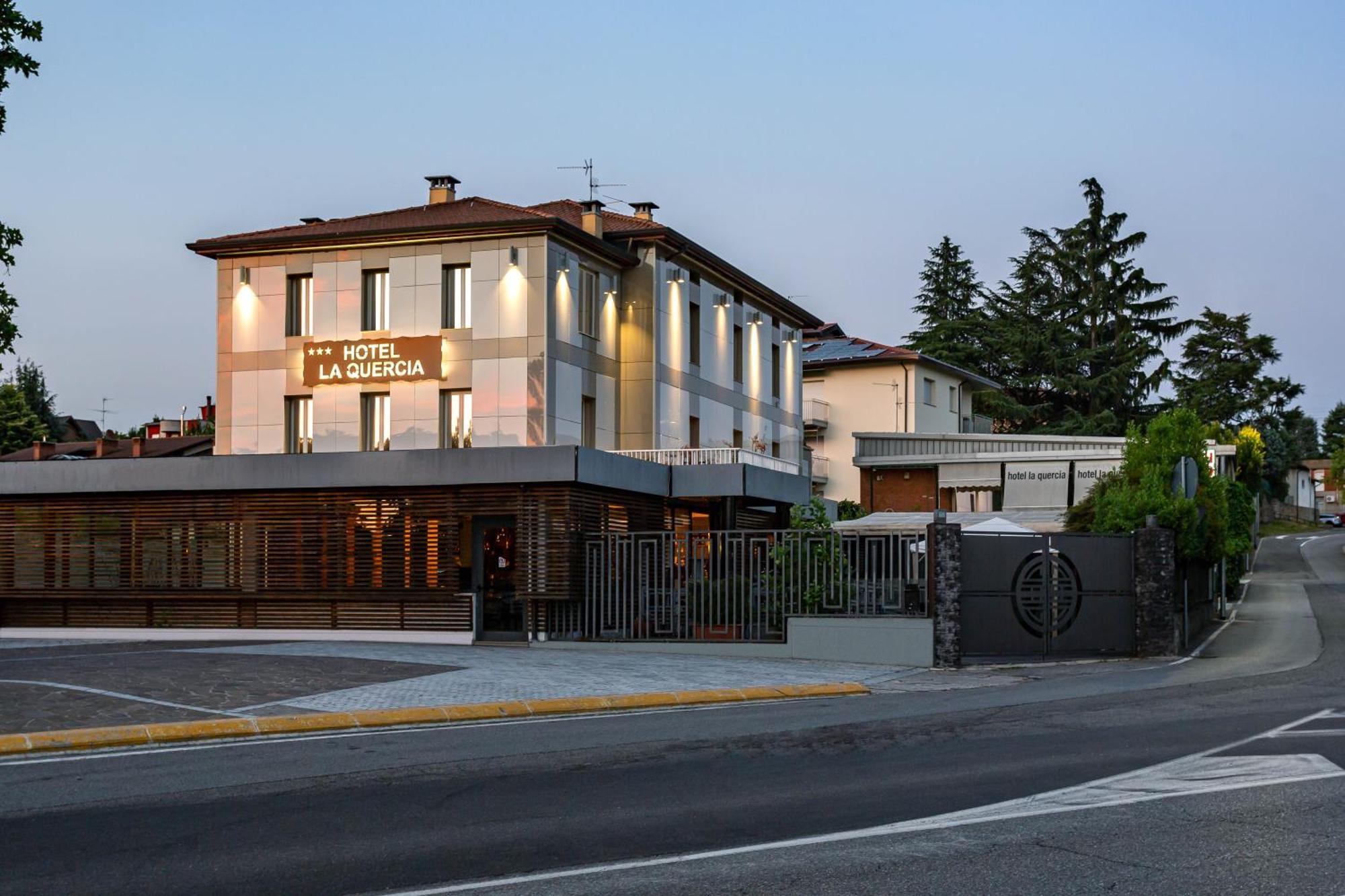 Hotel La Quercia Mozzo Eksteriør bilde