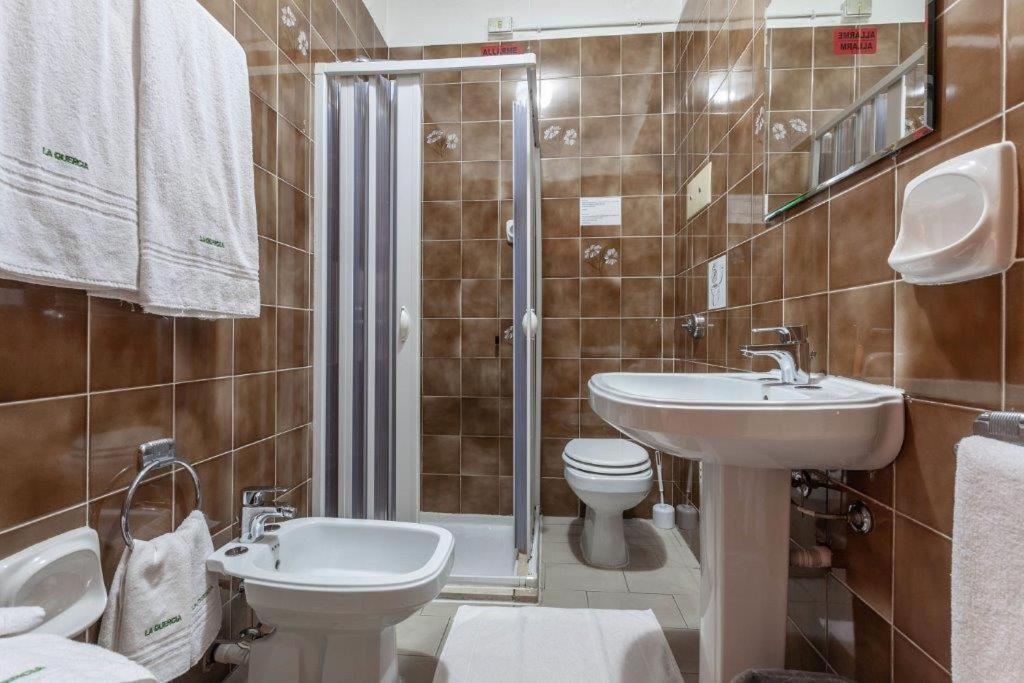Hotel La Quercia Mozzo Eksteriør bilde